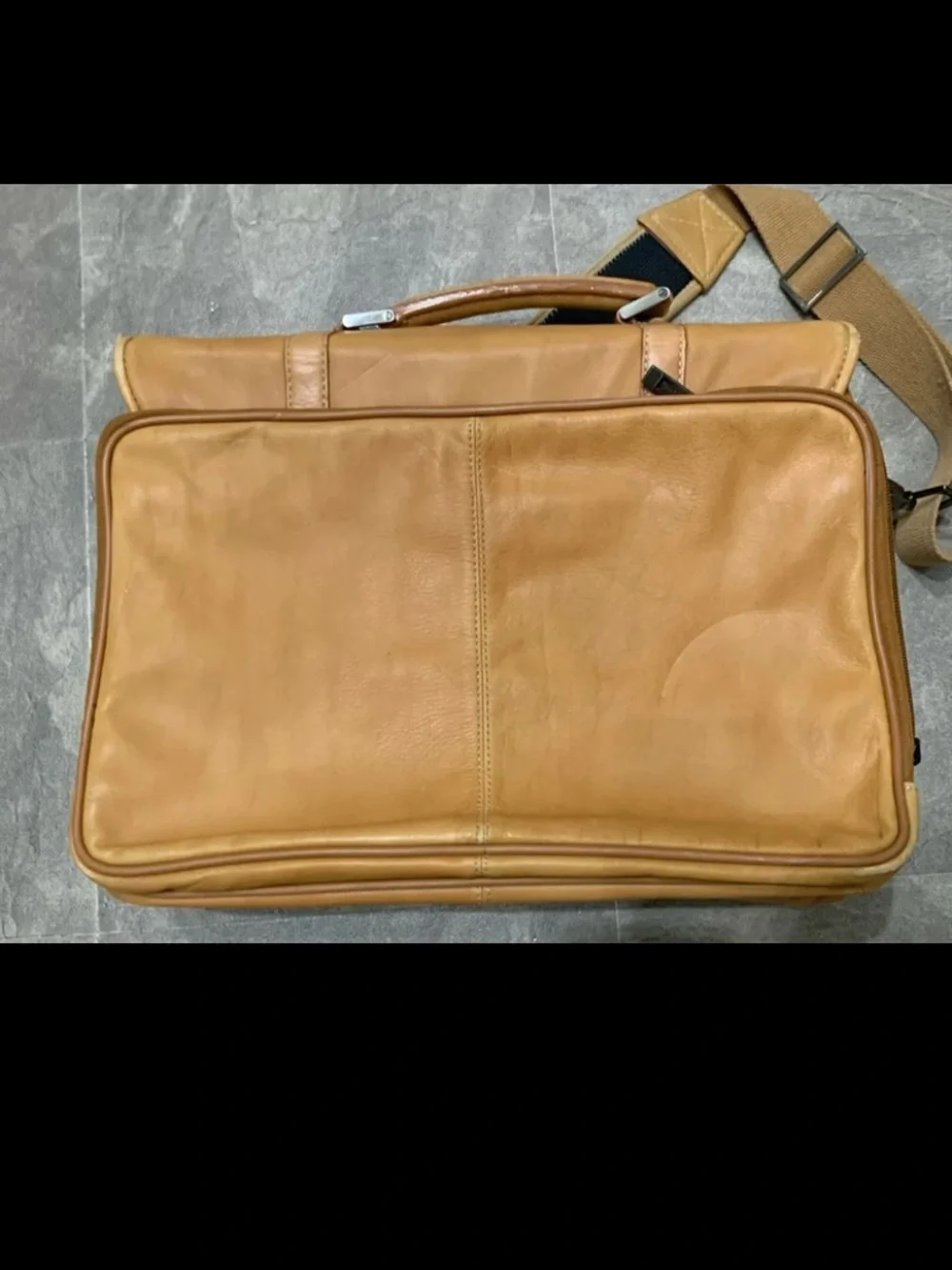 Kenneth Cole Cognac Leather Messenger Bag with Front Buckle Pockets